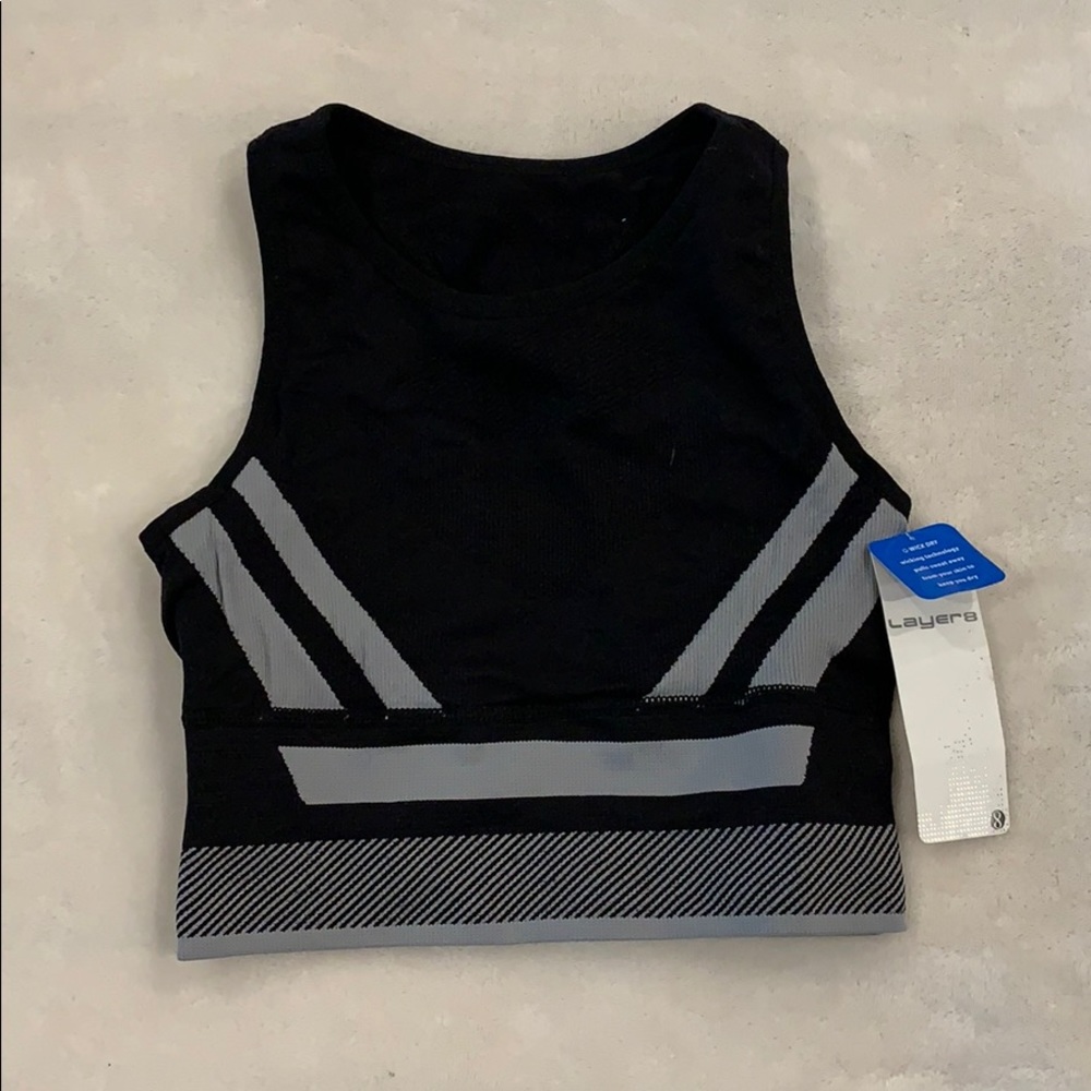 NWT Layer8 Sz. S Sportsbra
